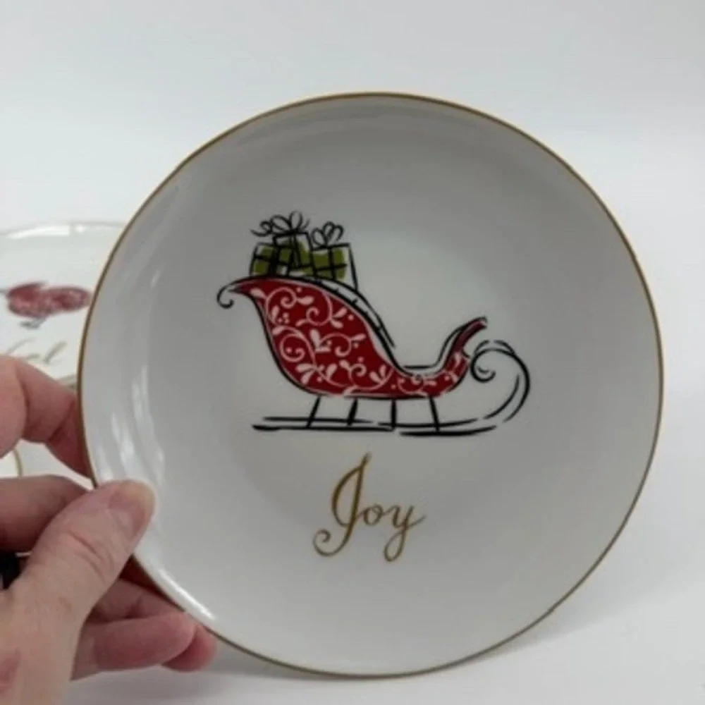 Set of 4 222 Fifth Natala Christmas Holiday Dessert‎ Plates